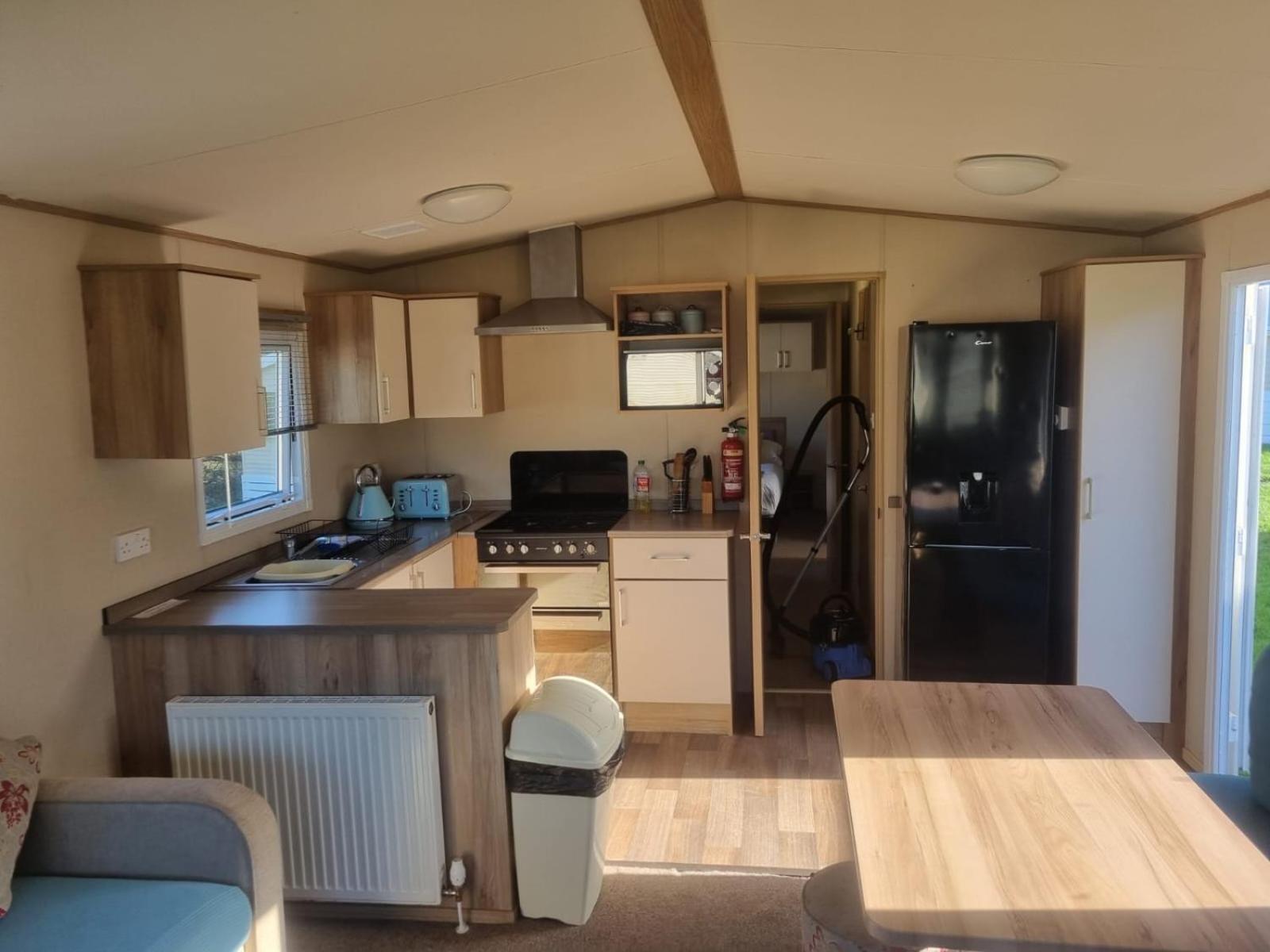 Newquay Bay Porth Caravan - 6 Berth Exterior photo
